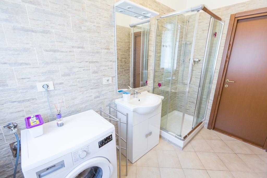 Bolognina Central Apartment Болонья Екстер'єр фото