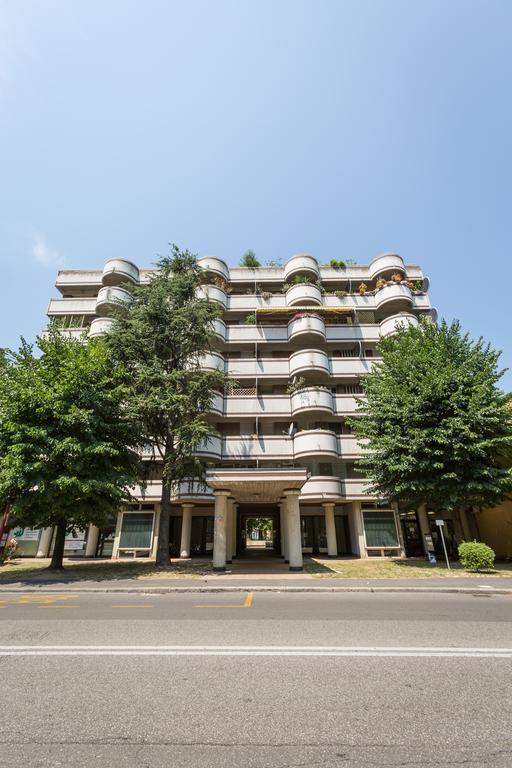Bolognina Central Apartment Болонья Екстер'єр фото