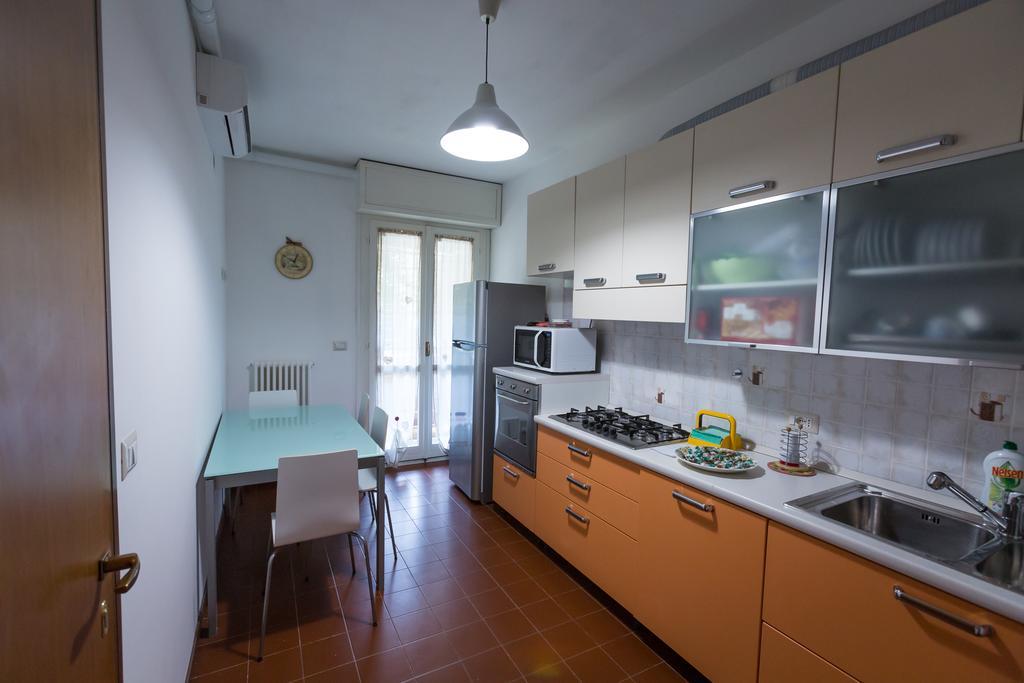 Bolognina Central Apartment Болонья Екстер'єр фото