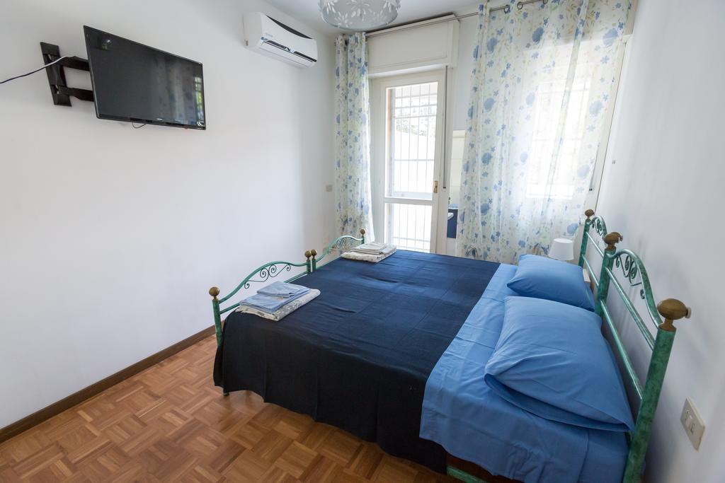 Bolognina Central Apartment Болонья Екстер'єр фото