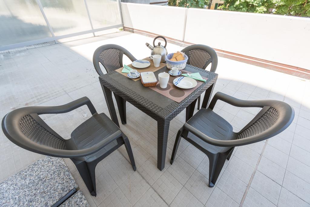 Bolognina Central Apartment Болонья Екстер'єр фото