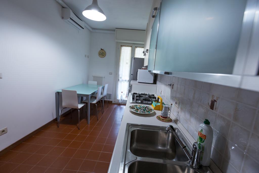 Bolognina Central Apartment Болонья Екстер'єр фото