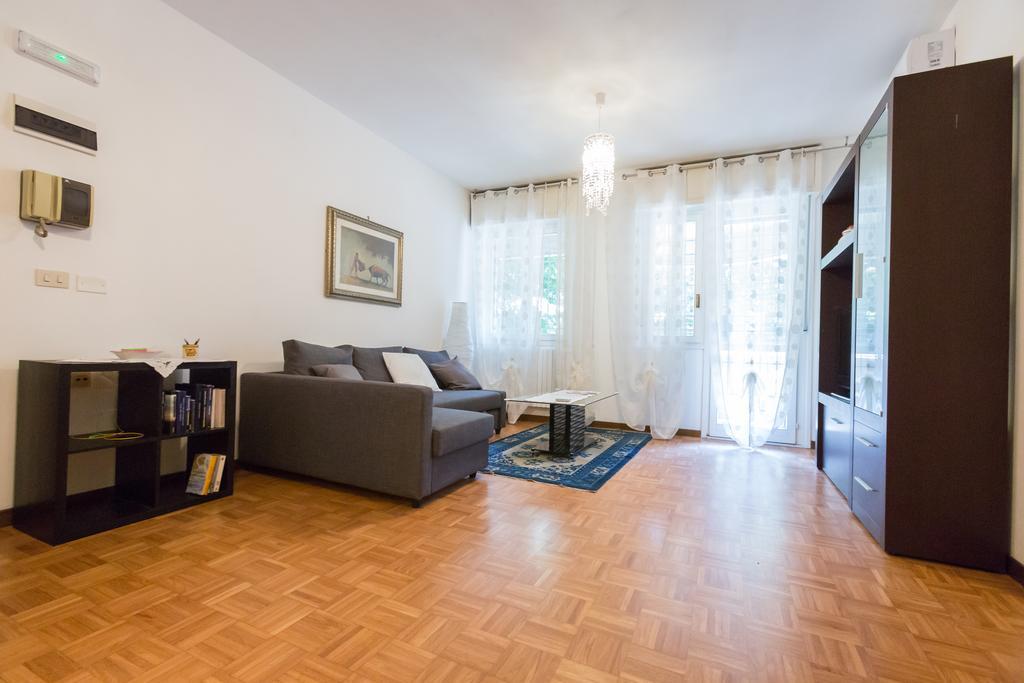 Bolognina Central Apartment Болонья Екстер'єр фото